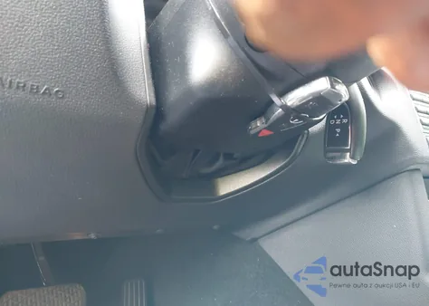 2012 Mercedes-Benz E 350 4Matic из США, поврежденный, VIN WDDHF8JB0CA617046